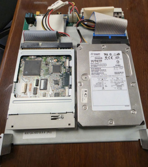 Siemens Рамка SCSI для HDD MO (S30124-H5018-X)